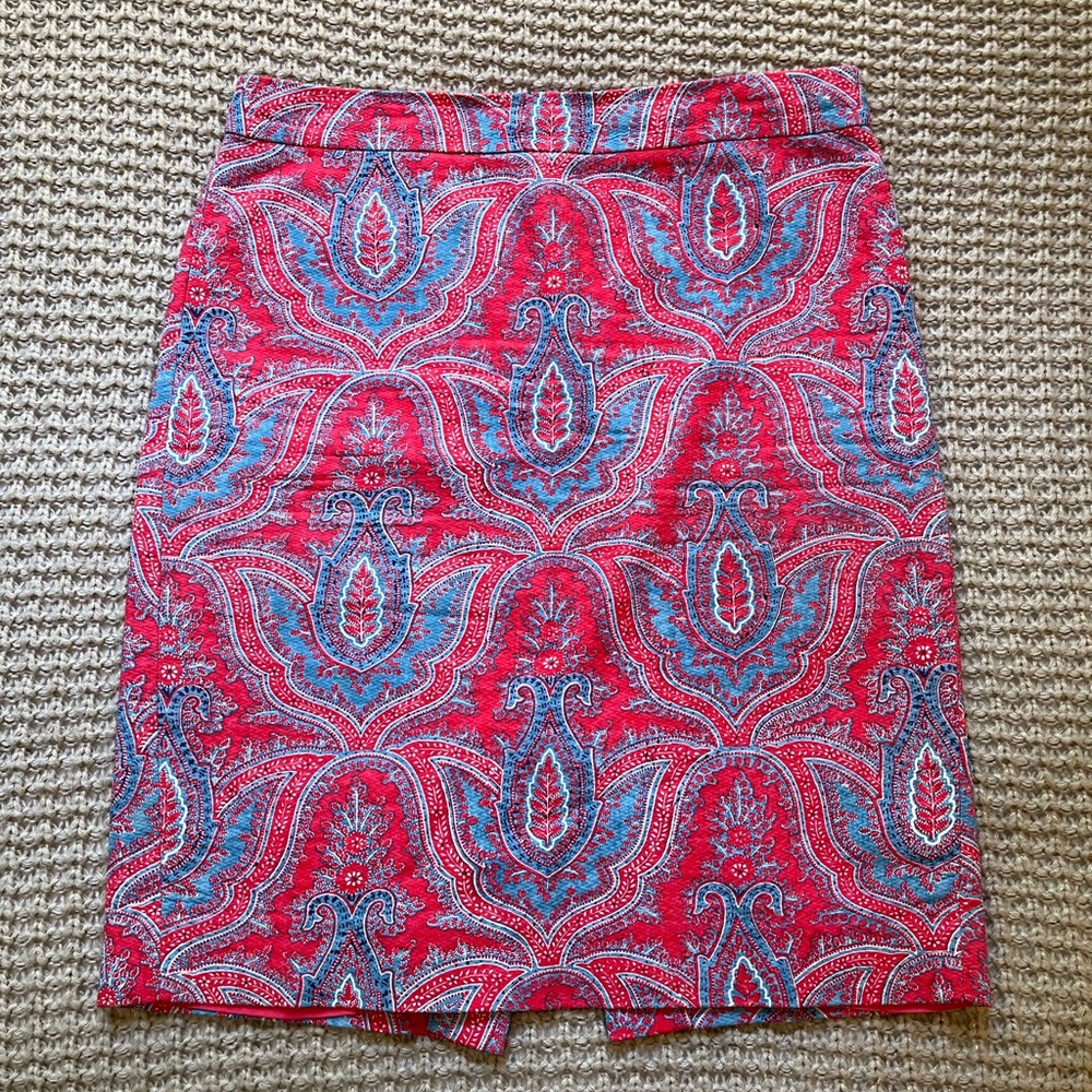 JCrew feather/paisley on pink, cotton stretch, lined, pencil skirt. Size 4.